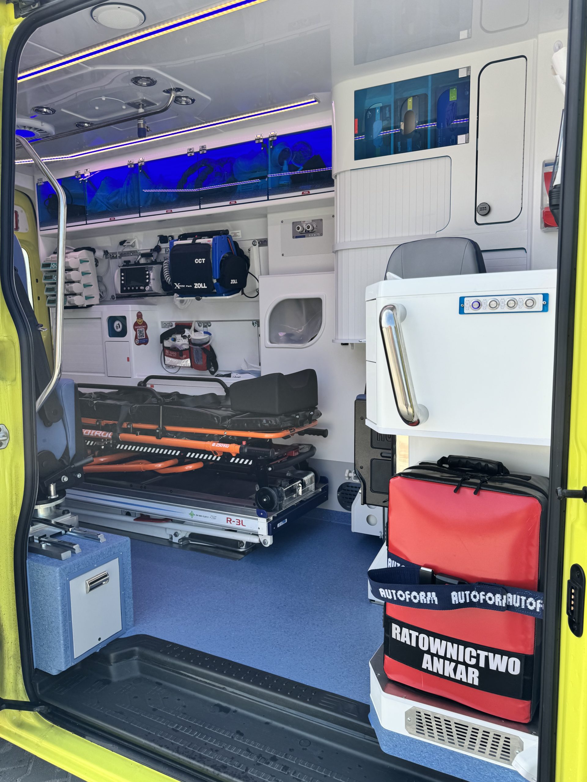 Ambulance interior equipment and ANKAR rescue bag