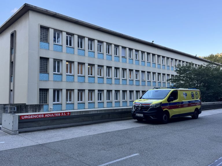Transport medyczny z Grenoble do Warszawy – repatriacja pacjenta z Francji do Polski